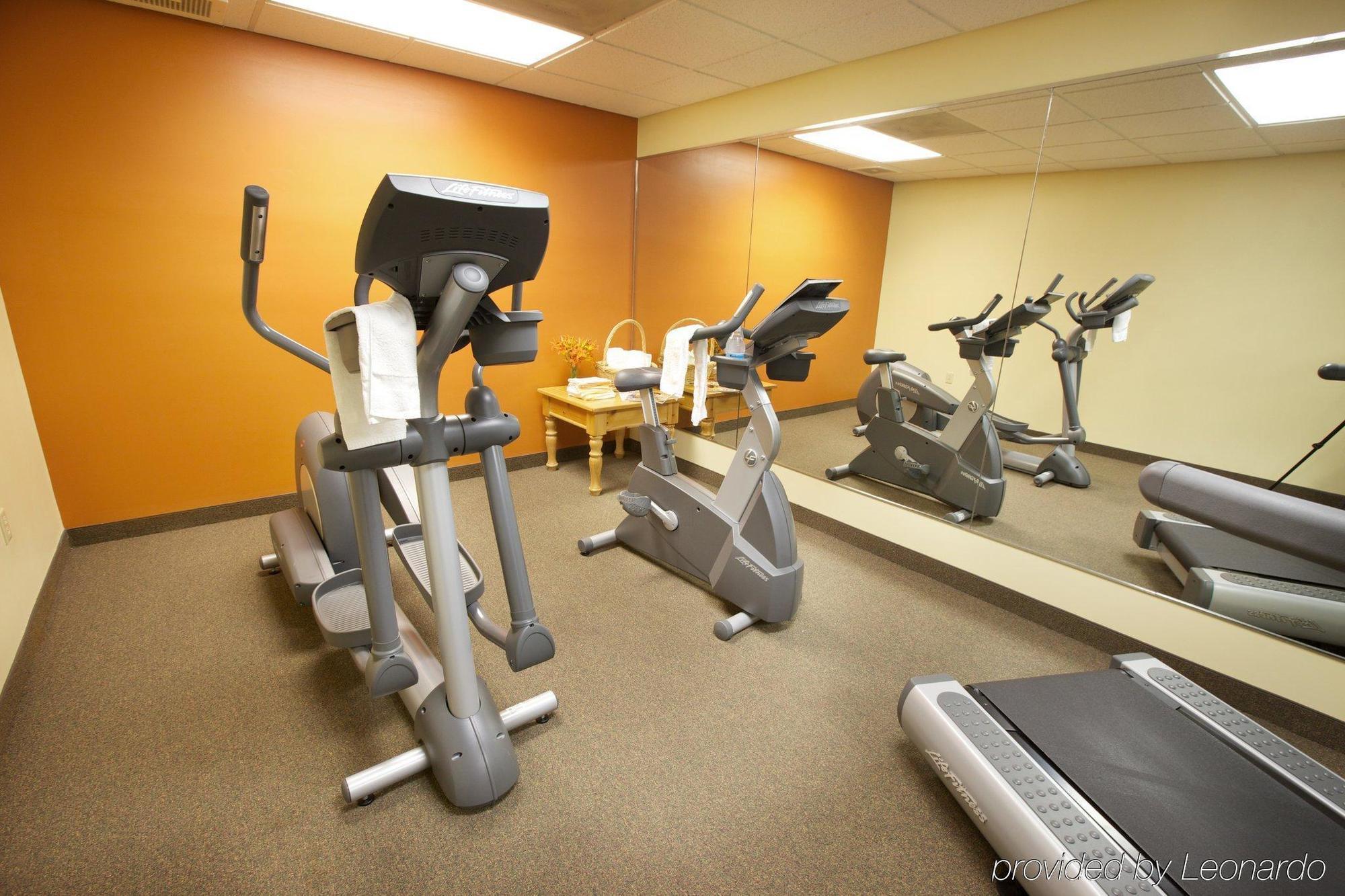 Lancaster Inn & Suites Manheim Facilities photo
